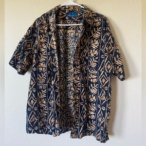 Men’s Hawaiian button up shirt